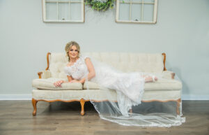 Read more about the article Benefits Of Hiring A Professional Wedding Photographer